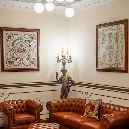 Regal House Vescovado Guest house *