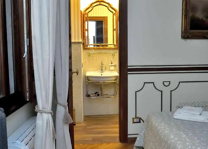 Regal House Vescovado Vendégház 4*