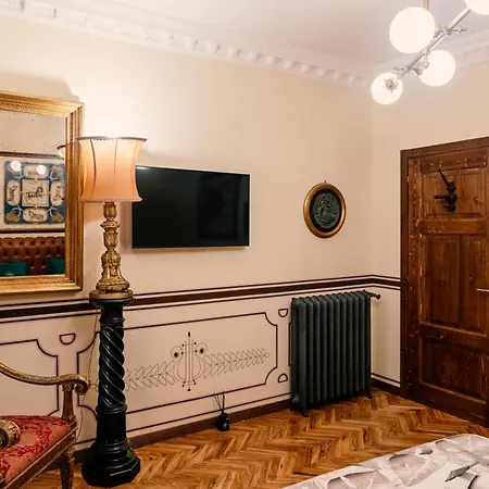 Regal House Vescovado Pensión Verona